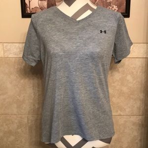 UNDER ARMOUR T-SHIRT